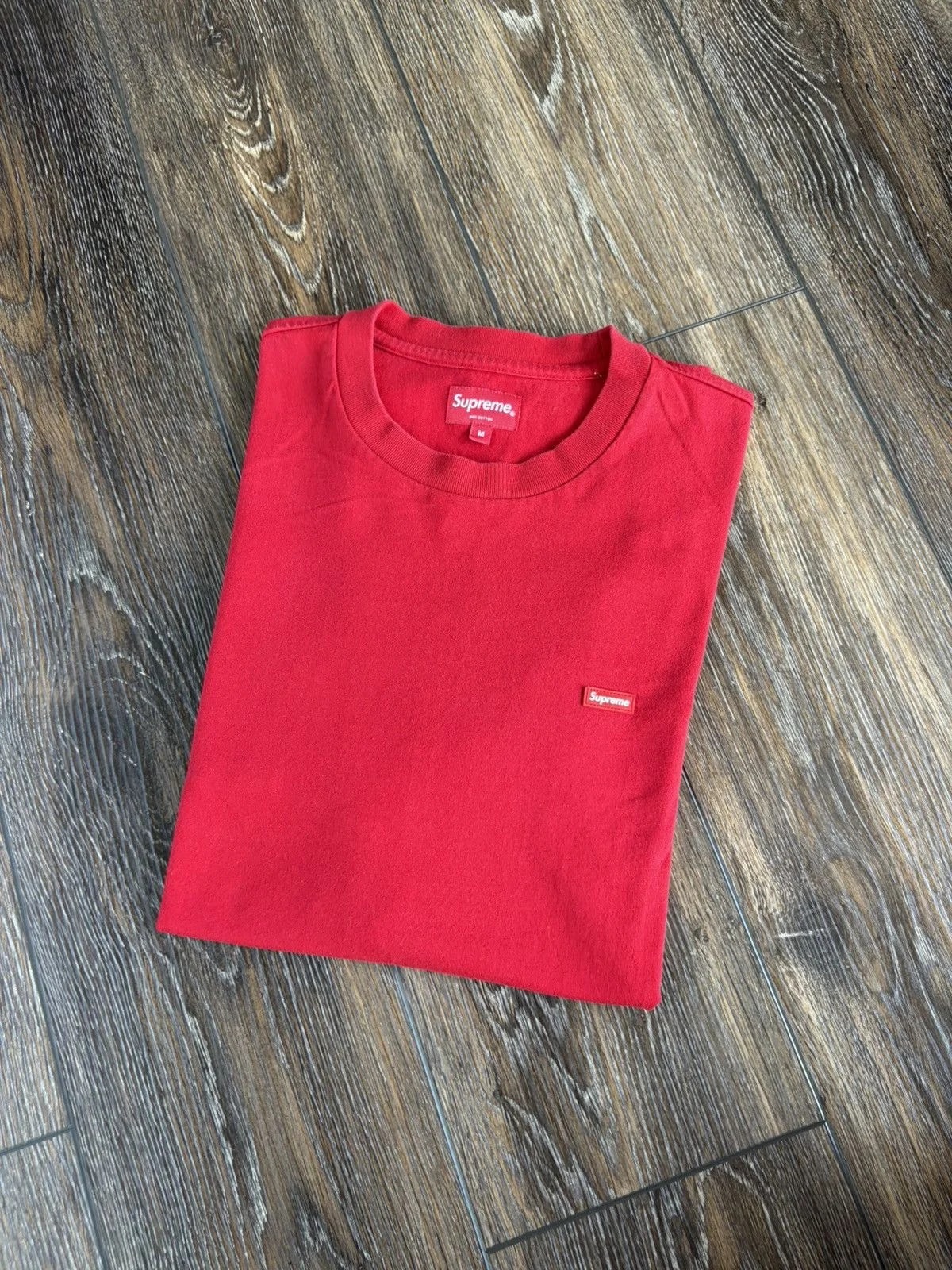 Supreme — Supreme Small Box Tee — streetwear — deal
