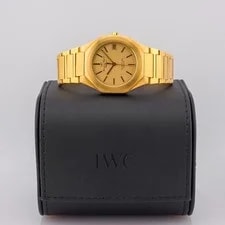 IWC Yacht Club II 36 - Quartz - 18K / 750 Yellow Gold 2
