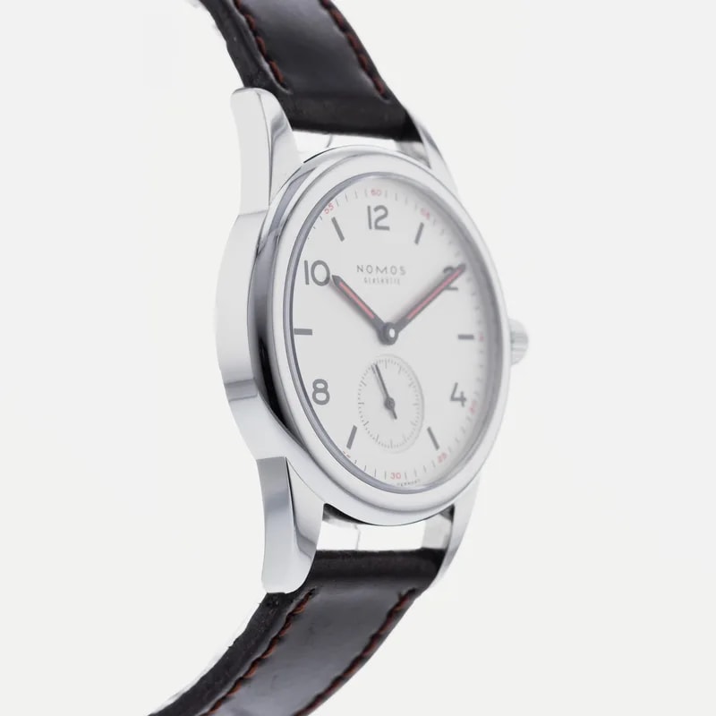 Nomos Club 703 4