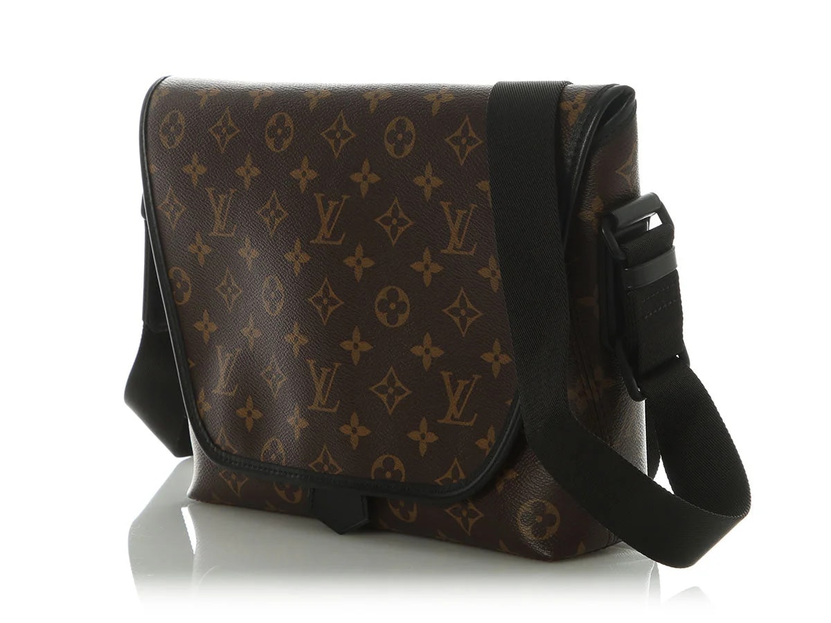 Louis Vuitton Magnetic Messenger 3