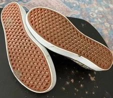 2020 Vans ComfyCush the Simpsons Slip-On Shoes 10.5 12 4