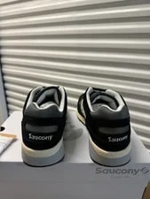 Saucony Size 11 6000 4
