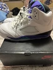 Size 9.5 - Air Jordan 5 Retro 2025 Grape 4