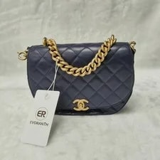 Chanel — Auth Chanel Classic Flap Half Moon HardwareKC23 — Handbag — resale