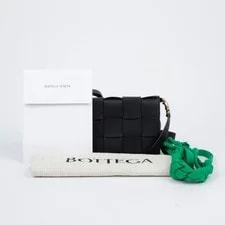 Bottega Veneta — Bottega Veneta Cassette Crossbody 155889210 — Handbag — resale
