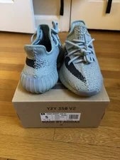 Adidas Yeezy Boost 350 V2 Non-Reflective Low Top Primeknit 2