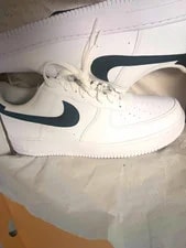 Nike — Nike Air Force 1 '07 Low Top Lace-Up — Sneaker — resale