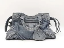 Balenciaga — Balenciaga Neo Cagole City in Distressed Fw0126lrxzdu — Handbag — resale