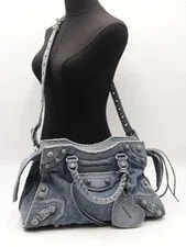 Balenciaga Neo Cagole City in Distressed Fw0126lrxzdu 3