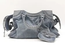 Balenciaga Neo Cagole City in Distressed Fw0126lrxzdu 4
