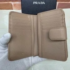 Prada Authenticated 1ML225 Wallet 3