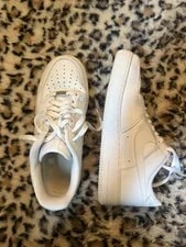 Nike Air Force 1 ’S Low Top Lace-Up Solid Athletic 4