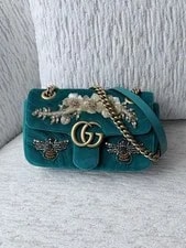 Gucci — Gucci GG Marmont Medium Flap Chain Crossbody Bee Floral — Handbag — resale