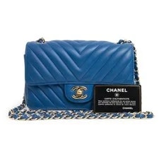 Chanel Chevron V Stitch Flap Chain Crossbody 2