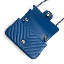 Chanel Chevron V Stitch Flap Chain Crossbody 3