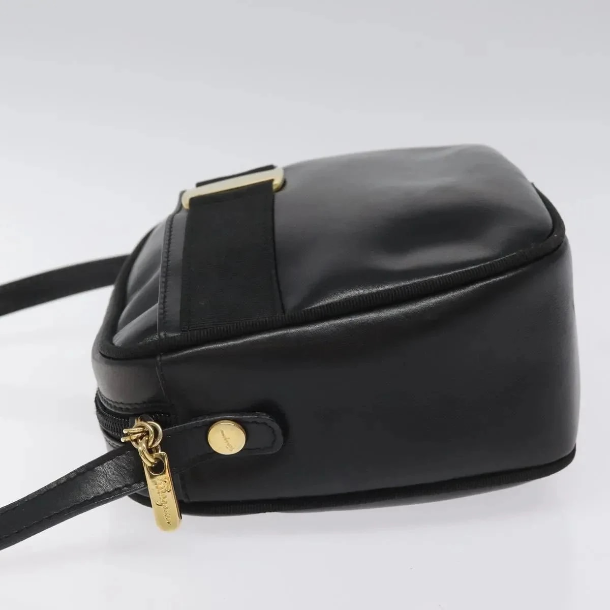 Salvatore Ferragamo Bow Camera 4