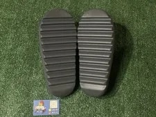 Adidas Yeezy Slide (ID2350) Size 11 in Hand 4