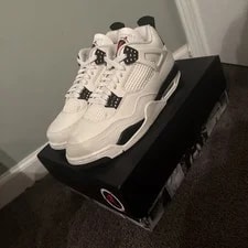 Jordan — Air Jordan 4 “Flight Club” IM4002-100 — Sneaker — resale