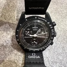Omega — Omega Swatch Snoopy Mission To the Moonphase Black — Watch — resale