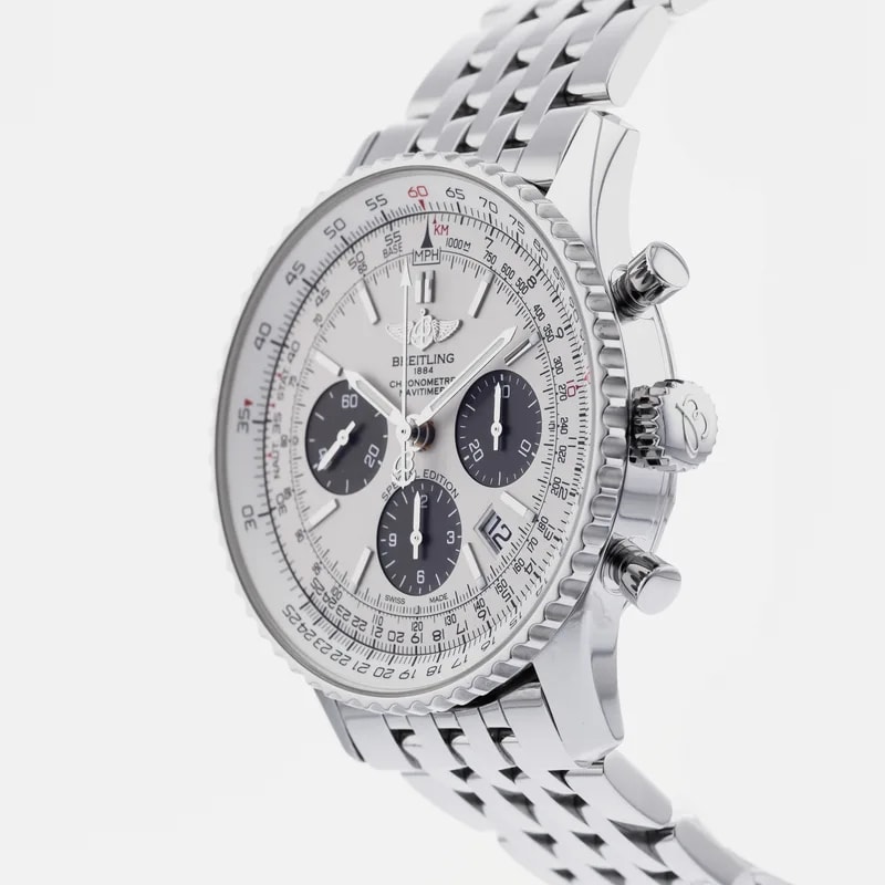 Breitling Navitimer 01 Special Edition AB0120 2