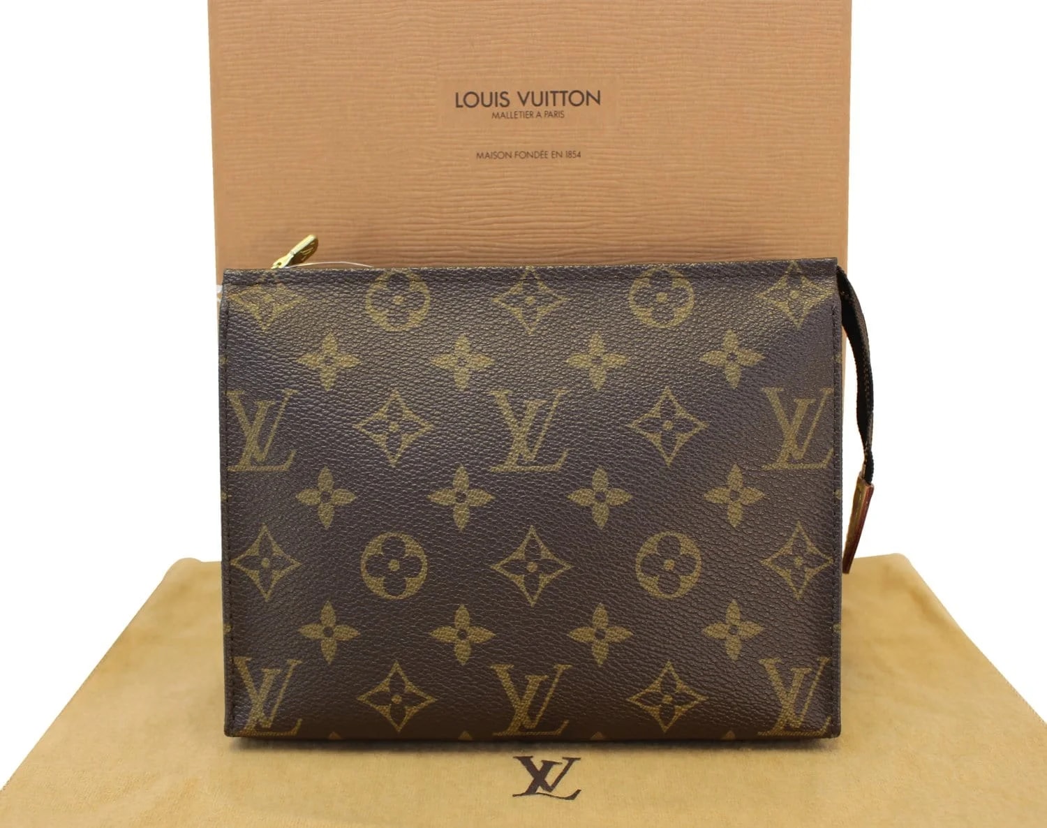 Louis Vuitton Poche Toilette 19 Cosmetics 2