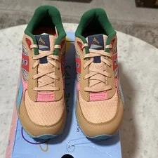 Saucony 6000 Limited Edition Lace-Up Low Top 2