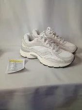Saucony — Saucony Stella Sample Shoe 5.5 Low Top 🎩 Athletic Shoes — Sneaker — resale