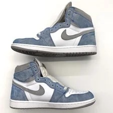 Jordan 1 Retro High OG Hyper 3