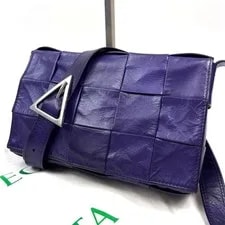 Bottega Veneta — Bottega Veneta Cassette Authentic Japan 042251 — Handbag — resale