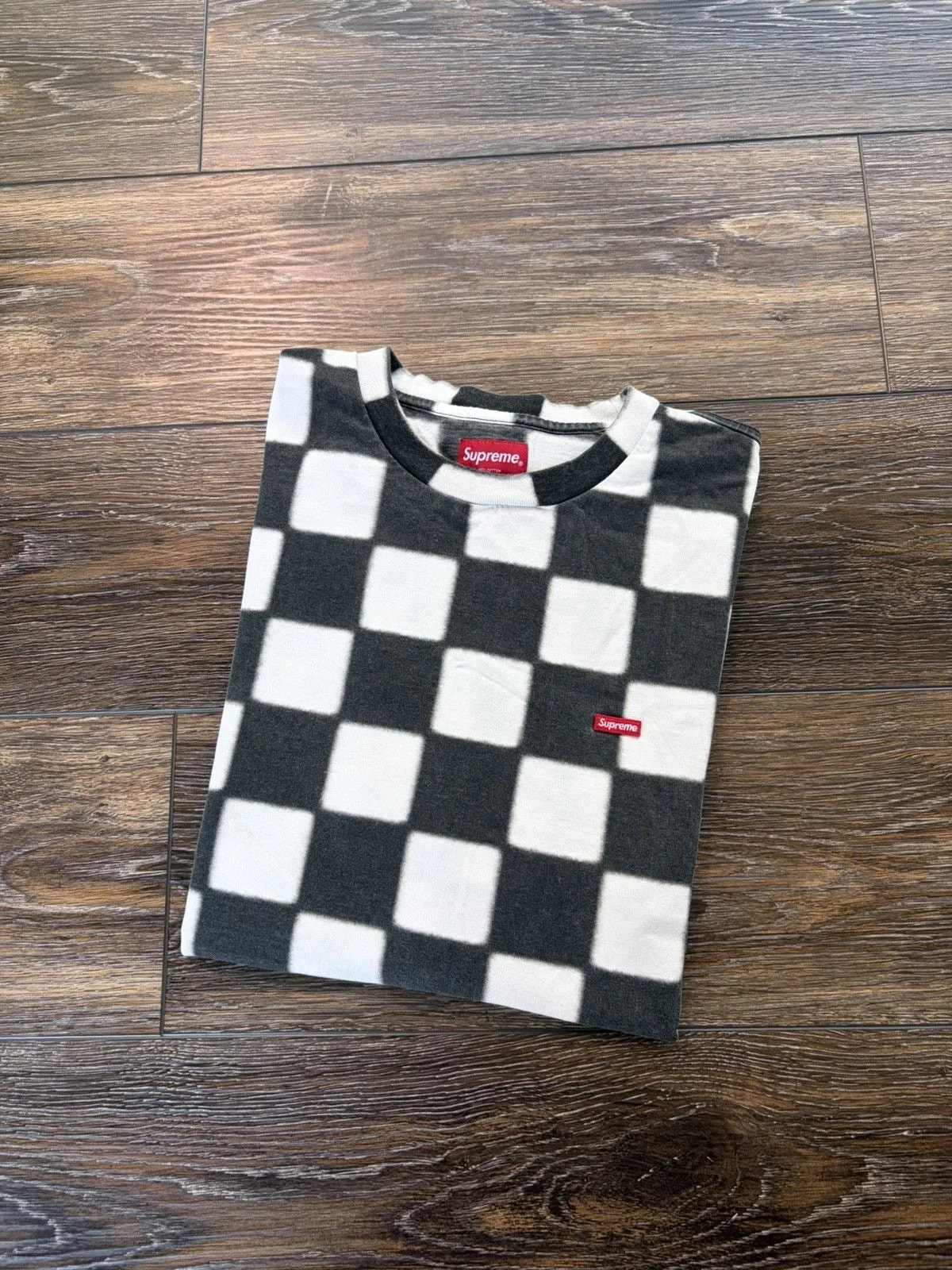 Supreme — Supreme Small Box Tee Checkered — streetwear — resale