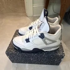 Jordan Air 4 Retro DH6927-140 Mid Top 3