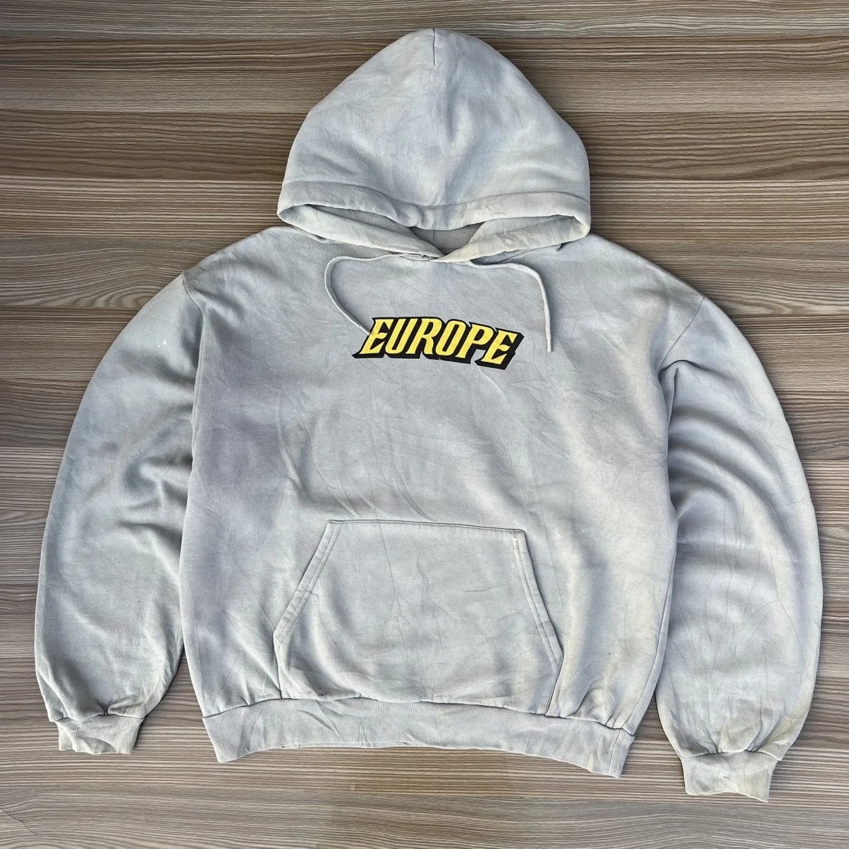 Balenciaga — Balenciaga Hoodie. — streetwear — resale