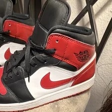 Jordan Air 1 Mid Top ’S Basketball Lace-Up 3