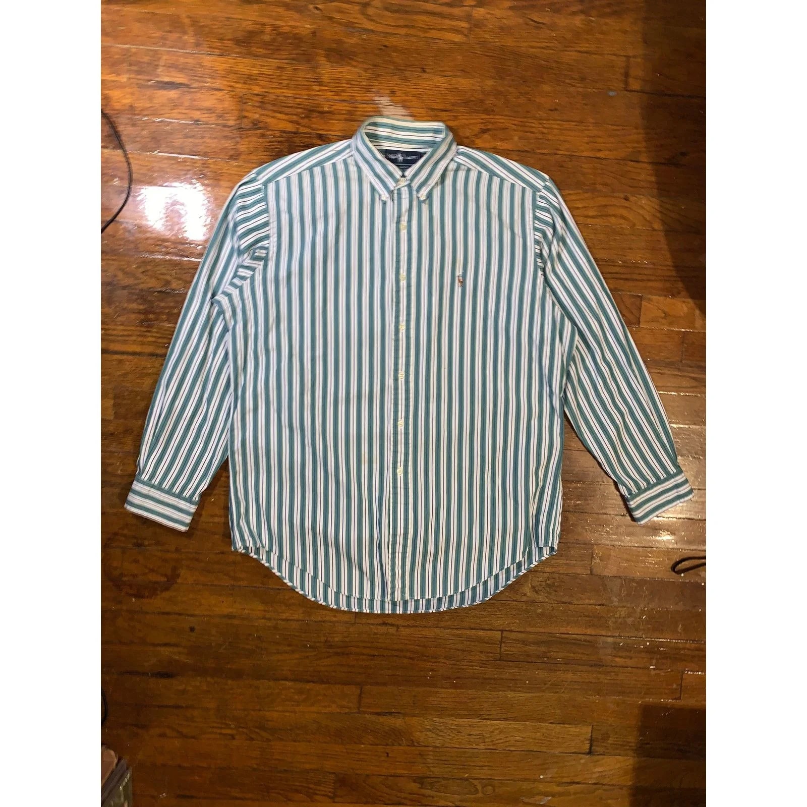 Ralph Lauren — Ralph Lauren Yarmouth Button Up Shirt 16-35 — streetwear — resale