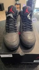 Air Jordan — Size 11 - Air Jordan 5 Retro Fear — Sneaker — resale