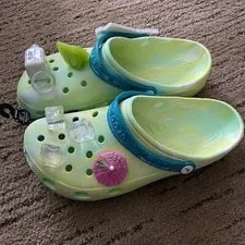 Margaritaville X Crocs W 12 / M 10 Classic Summer Clog Jimmy Buffet / Jibbitz 4