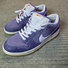 Nike SB — Nike SB Dunk Low Pack ISO Tag 9 Excellent Condition! — Sneaker — resale