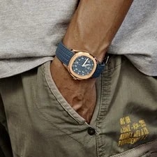 Patek Philippe Aquanaut 5269R-001 'Travel Time' Quartz Rose Gold Blue Dial 4