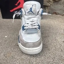 Air Jordan 4 Retro Military 4