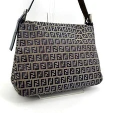 Fendi Mamma Baguette Dark 4