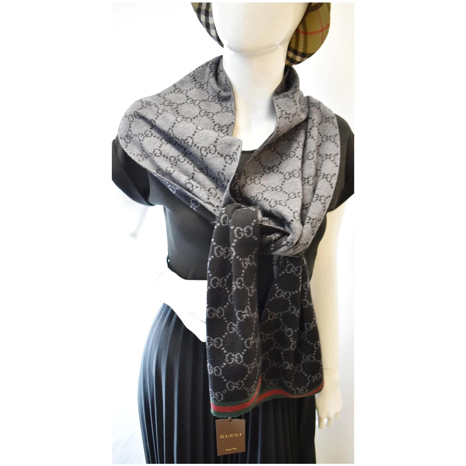 Gucci Web GG Knitted Scarf 2