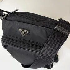 Prada Tag 4