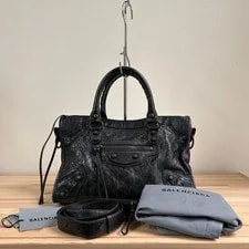 Balenciaga — Balenciaga Good le City Small 811442 — Handbag — resale