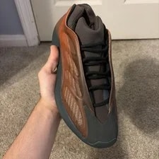 Yeezy 700 V3 Cooper Fade Size 10.5 Used With Box 2