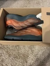 Yeezy 700 V3 Cooper Fade Size 10.5 Used With Box 3