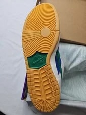 Nike SB Dunk Low Hyper Malachite Size 11 New in Box 2