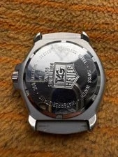 TAG Heuer Professional 200M Quartz Stainless Steel Ivory Dial Black Bezel 4