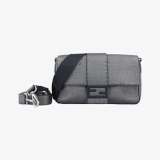 Fendi — Fendi Baguette 7Va472 A91Q 199 10429 — Handbag — resale