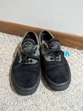 Vans — Vans X Harry Potter Limited Edition 7.5Women/6Men Clean-UsedPair — Sneaker — resale