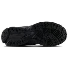 New Balance M2002R Shoes 4